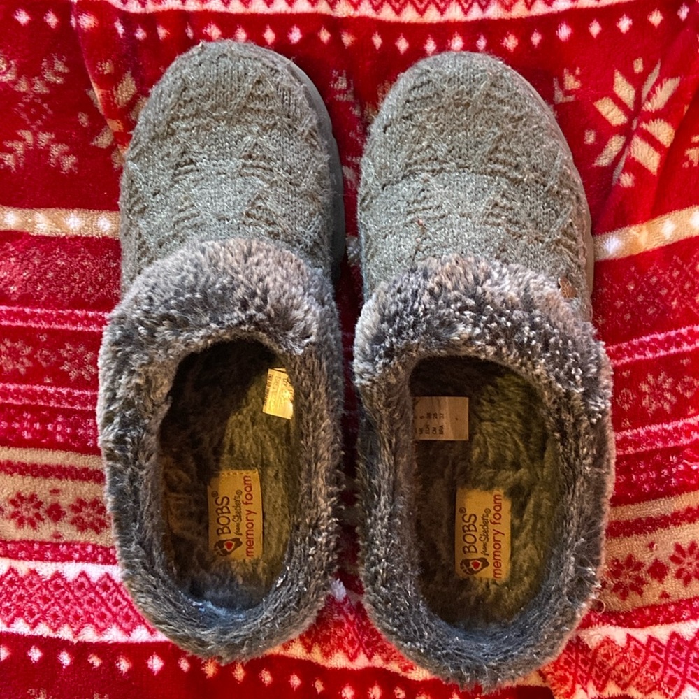 Bob's by Skechers | Gray Knit Slip On Clogs with Faux Fur | Women's Size 8